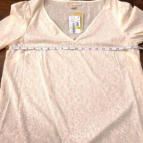 Michael Michael Kors Snakeskin Tie Cuff V-Neck Elegant Top Blouse Sz Medium - Picture 6 of 8